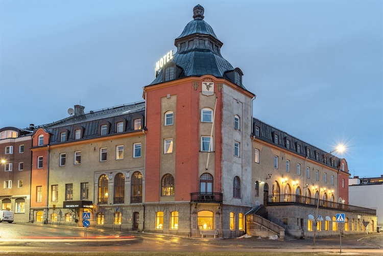 Host Property AB, has sold 51% of its shares to Gelba Fastigheter, keeping 49% ownership in a partnership with a portfolio of eight Swedish hotels